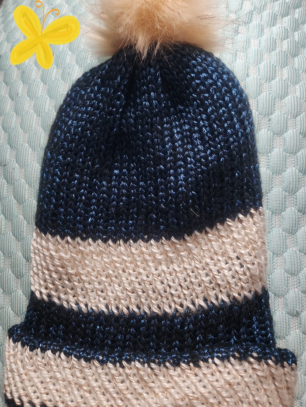 Brand New w/ Tag Adult Navy and Cream Pom Pom Beanie